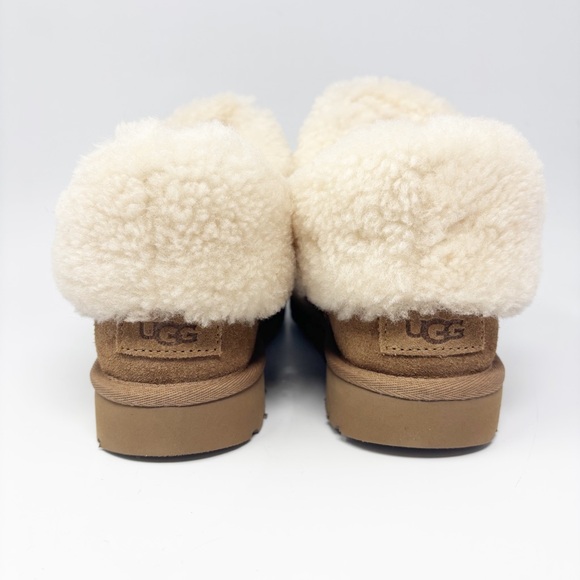 UGG Braid Boot 6 - Picture 4 of 7